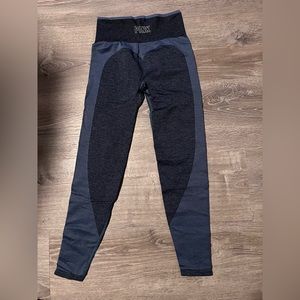 PINK SEAMLESS LEGGINGS SIZE SMALL